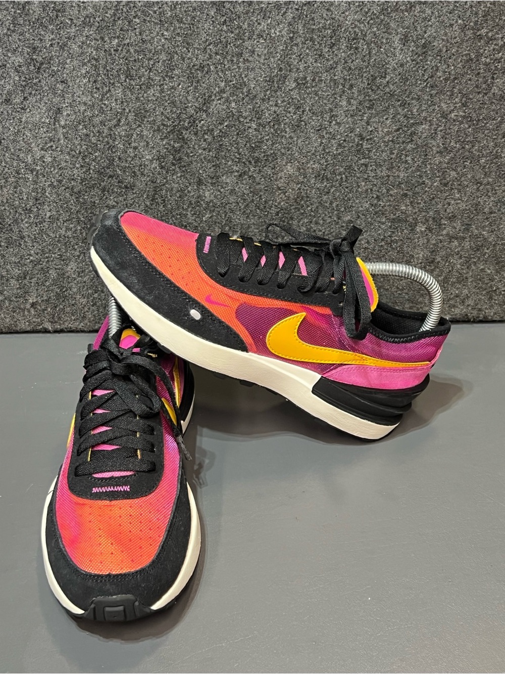 Nike Waffle One "Active Fuchsia" sneakers- Size 5.5Y (Women’s 7)